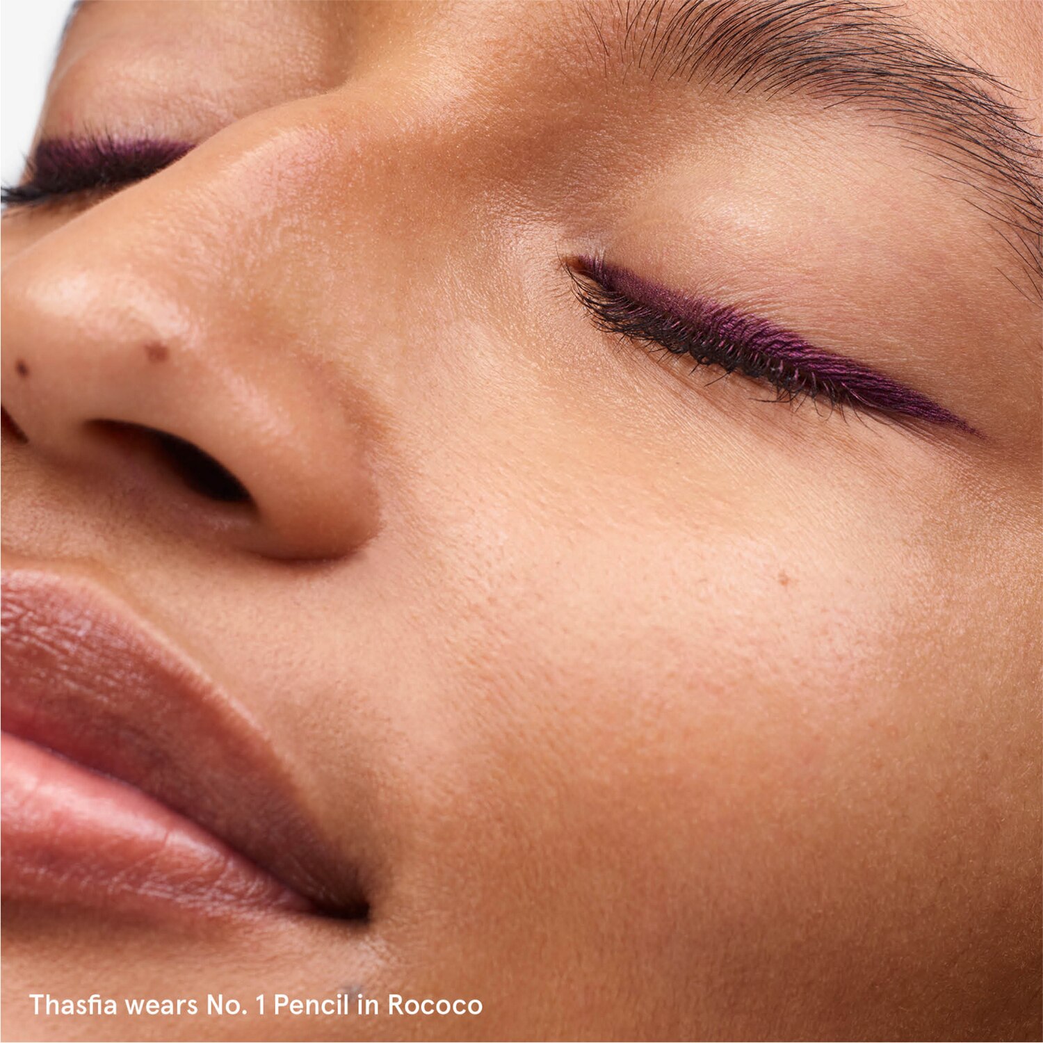 NO 1. PENCIL CREAMY LONG-WEARING EYELINER (DELINEADOR PARA OJOS DE LARGA DURACIÓN)